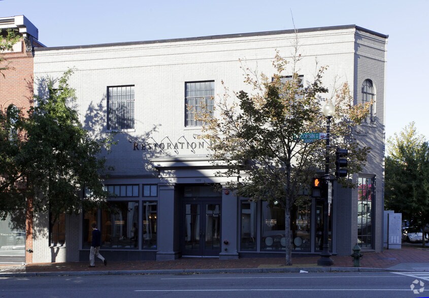 More Photos Of 1222 Wisconsin Ave NW, Washington Storefront Retail Office For Lease