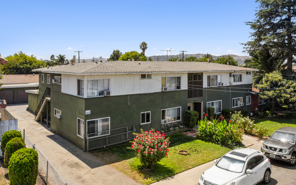 Primary Photo Of 1072 W Wilson St, Pomona Apartments For Sale