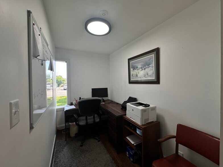 More Photos Of 311 Bluebird Dr, Goodlettsville Office For Lease