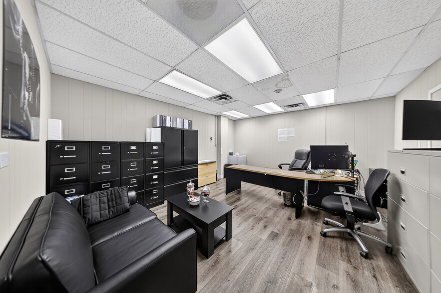 More Photos Of 8484 San Fernando Rd, Sun Valley Warehouse For Lease