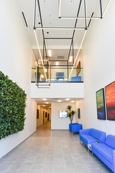 More Photos Of 3133 Southwest Fwy, Houston Medical For Sale