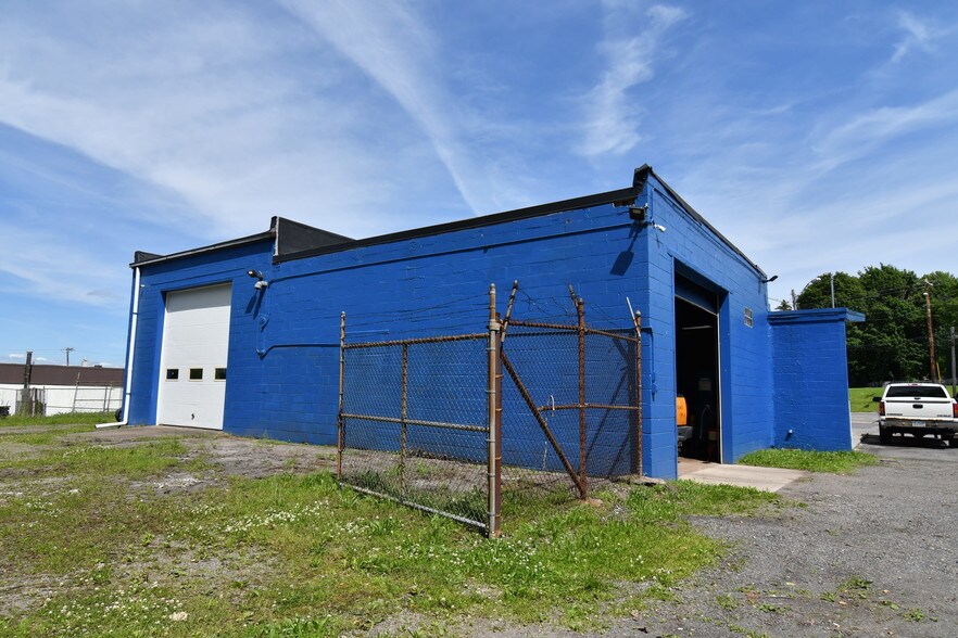 More Photos Of 1601 Lemoyne Ave, Syracuse Auto Repair For Sale