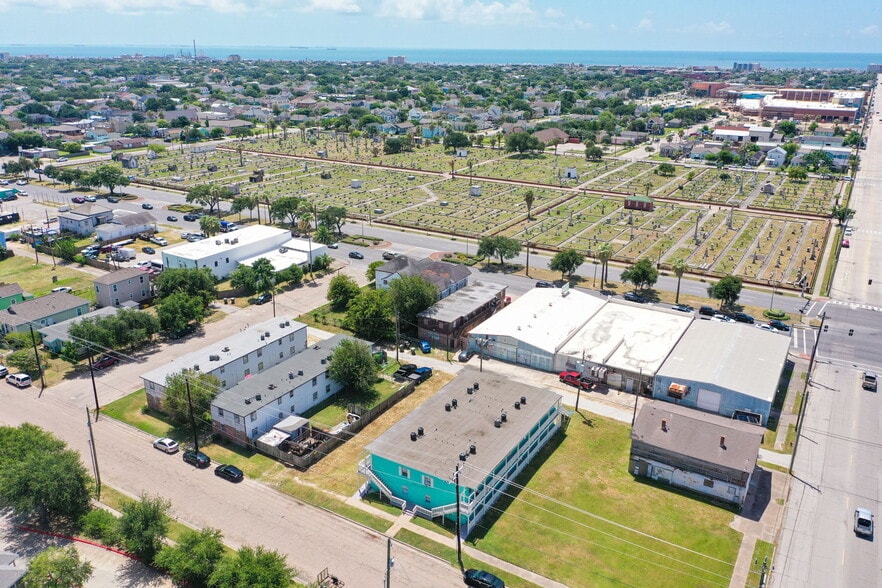 More Photos Of 4217 Sealy St, Galveston Apartments For Sale