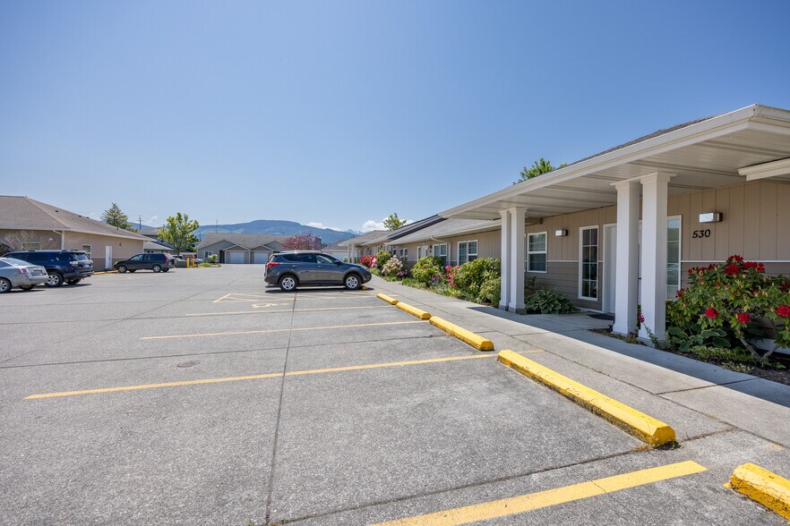 More Photos Of 530 W Fir St, Sequim Medical For Lease