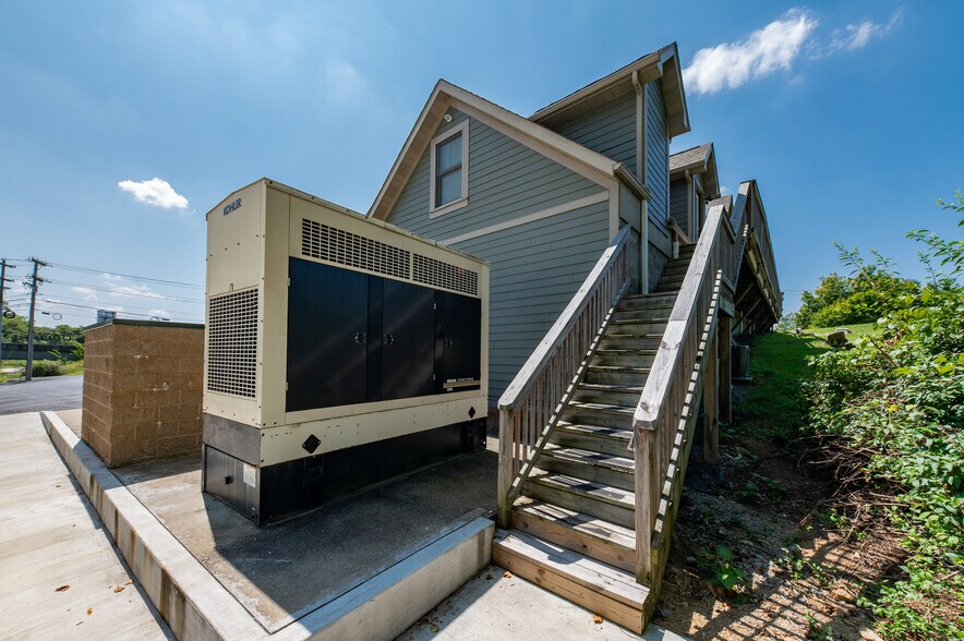 More Photos Of 6-10 Canyon Rd, Morgantown Loft Creative Space For Sale