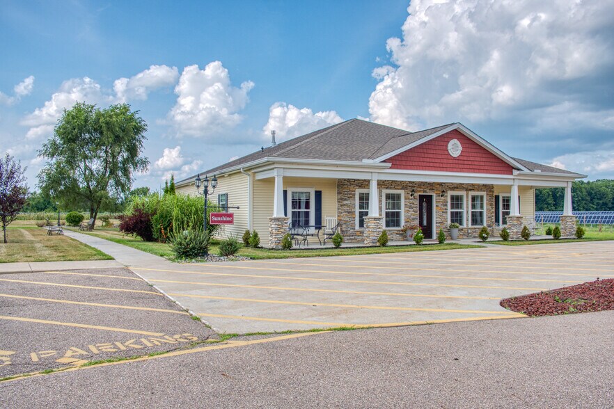 More Photos Of 1605 Vandekarr Rd, Owosso Assisted Living For Sale