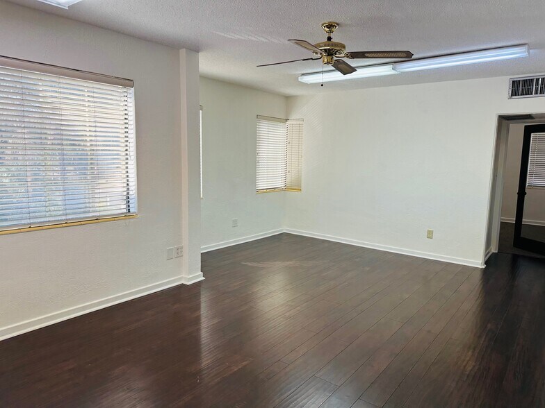 More Photos Of 605 Delaney Ave, Orlando Office For Lease