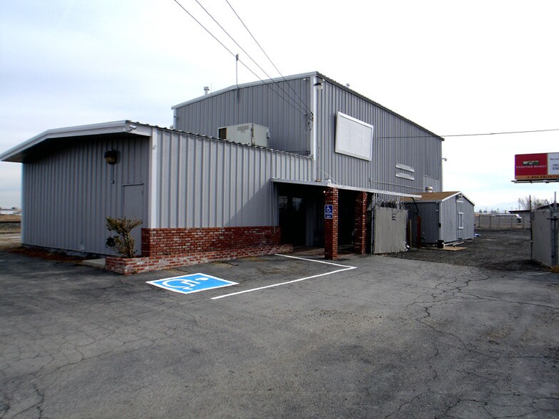 More Photos Of 45424 N Sierra Hwy, Lancaster Manufacturing For Sale