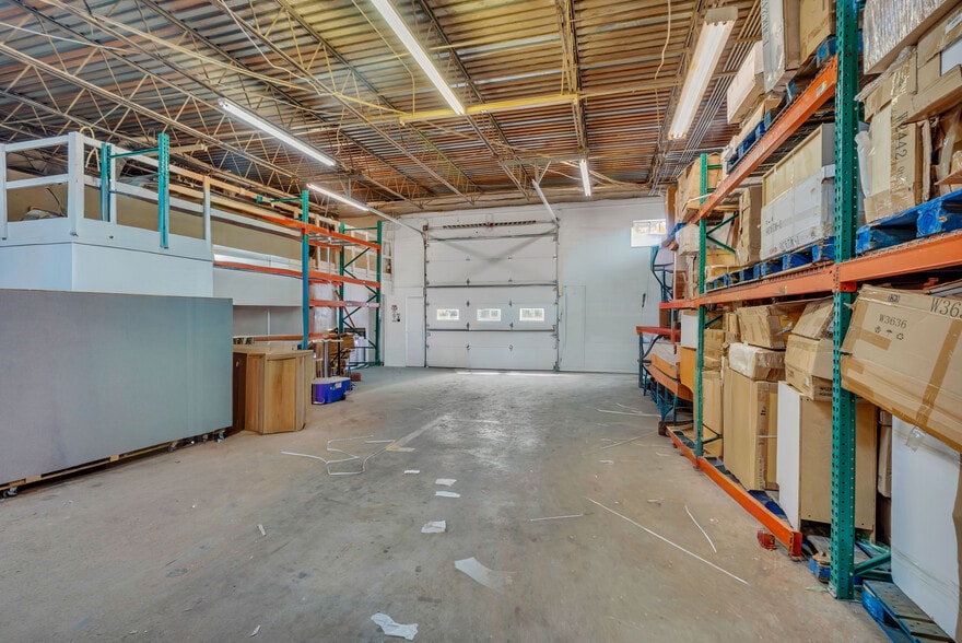 More Photos Of 449 N Cameron St, Winchester Manufacturing For Lease