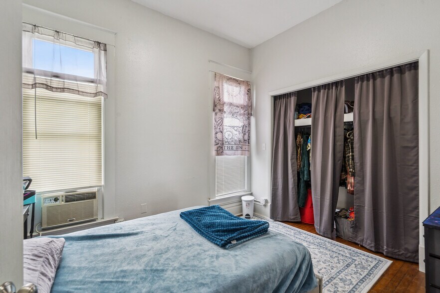 More Photos Of 1132 Main St, Grinnell Multifamily For Sale