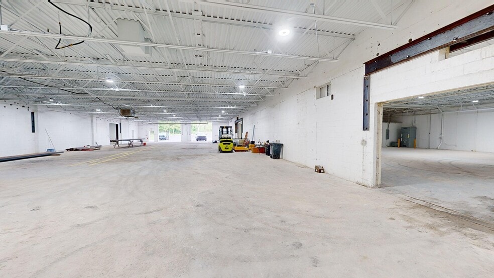 More Photos Of 1253 Glen Ave, Moorestown Warehouse For Sale
