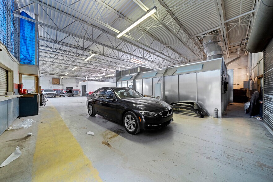 More Photos Of 2007-2015 E 11th St, Tulsa Auto Dealership For Sale