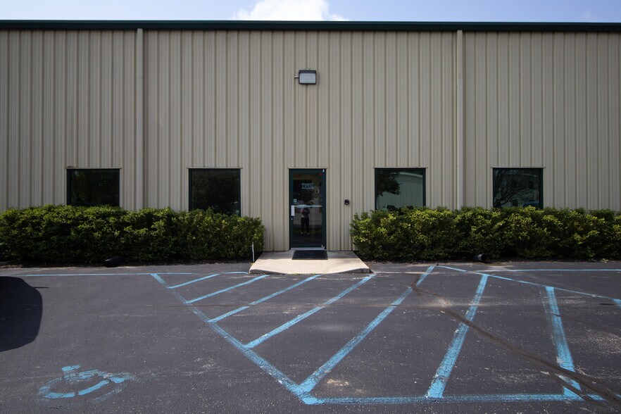 More Photos Of 507 Demoss Ave, Arcadia Industrial For Sale