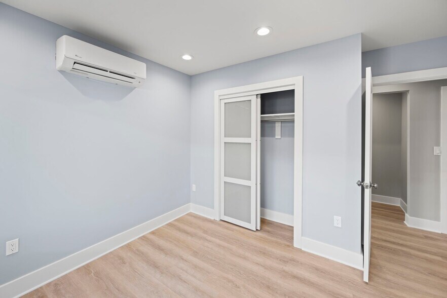 More Photos Of 4535 Avondale St, Bethesda Apartments For Sale