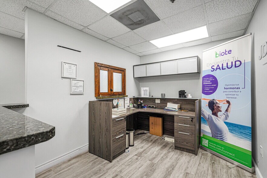 More Photos Of 2645 SW 37th Ave, Miami Medical For Sale