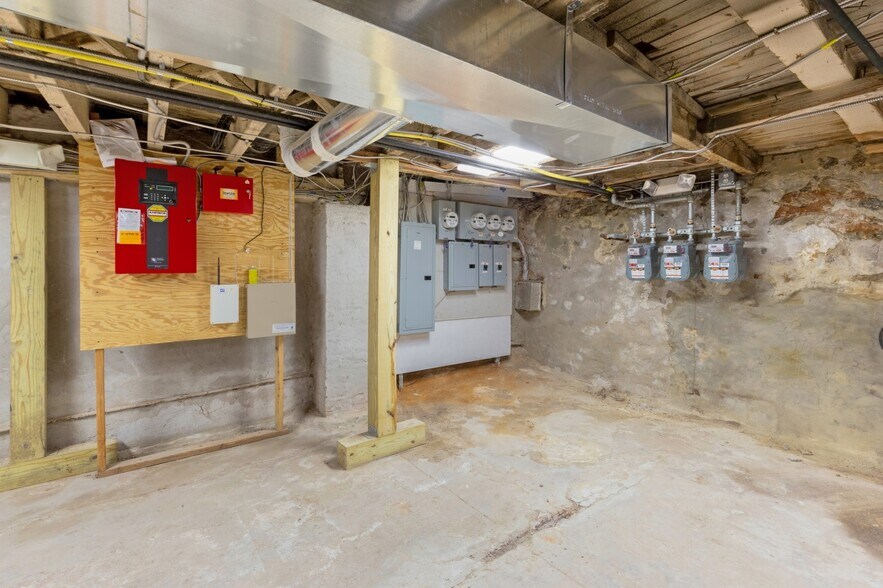 More Photos Of 4014 Market St, Philadelphia Storefront Retail Residential For Sale