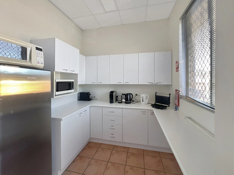 More Photos Of 94 Main St, Mittagong Storefront Retail Office For Lease