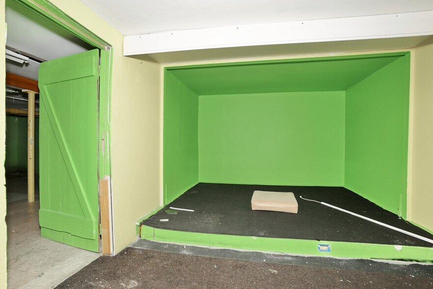 More Photos Of 22 S Madison Ave, Spring Valley Office For Sale