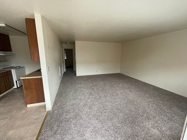 More Photos Of 3110 Lake Dr, Marina Apartments For Sale