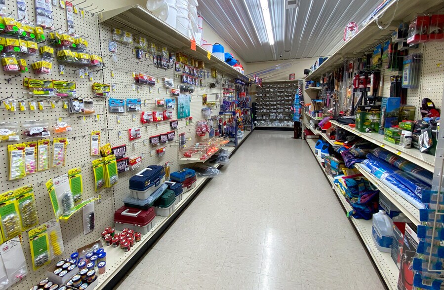 More Photos Of 25817 State Hwy 64, Pittsburg Supermarket For Sale