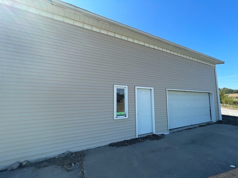 More Photos Of 7201 Arbor Rd, Lincoln Industrial For Lease