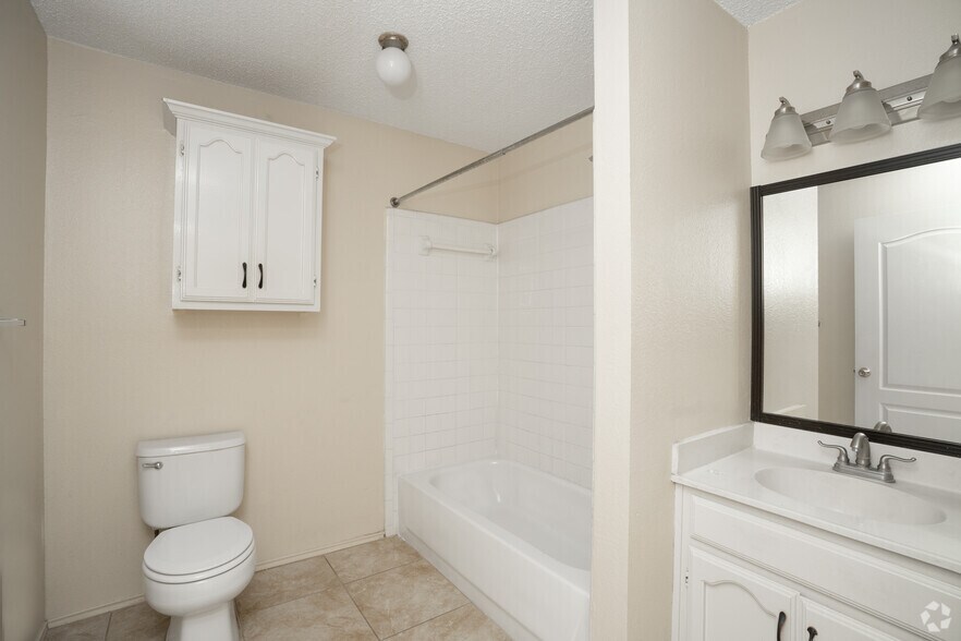 More Photos Of 2501 Hibiscus Ave, McAllen Apartments For Sale