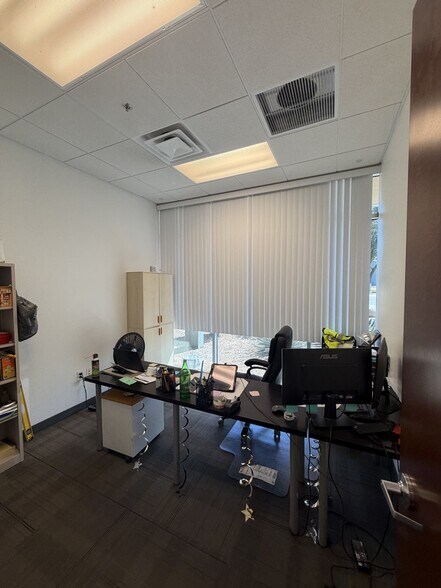 More Photos Of 2140 S Douglas Dr, Chandler Warehouse For Lease