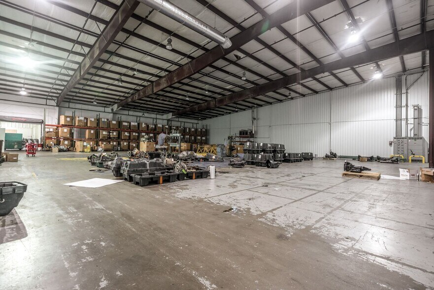 More Photos Of 4282-4364 E Blue Lick Rd, Louisville Warehouse For Sale