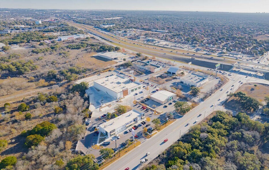More Photos Of 9955 Braun Rd, Helotes Medical For Sale