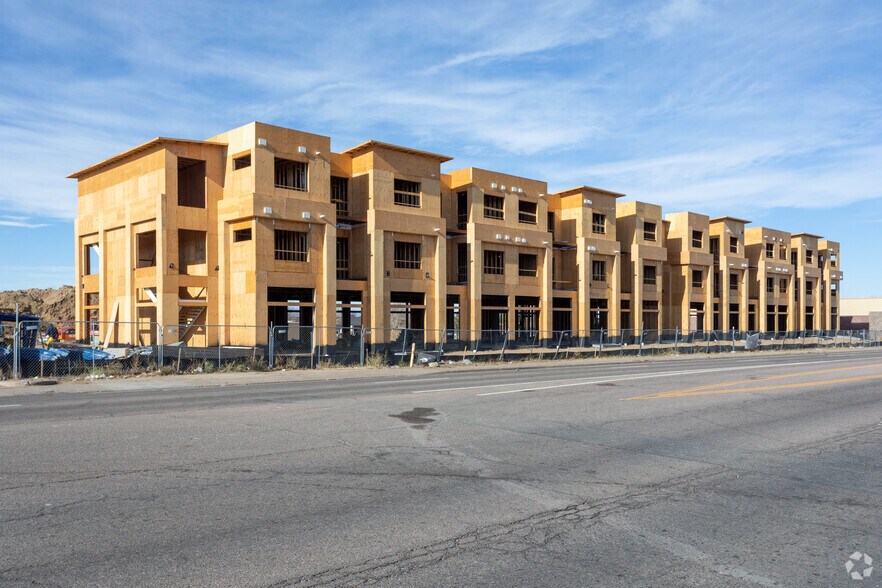 More Photos Of 433 Havana St, Aurora Storefront Retail Office For Lease