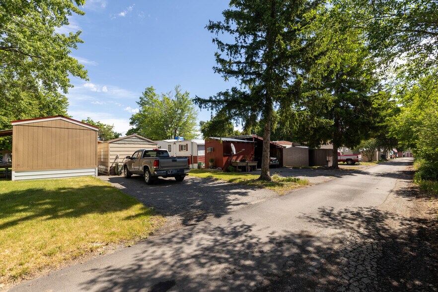 More Photos Of 10011 Gateway Dr, Lolo Land For Sale