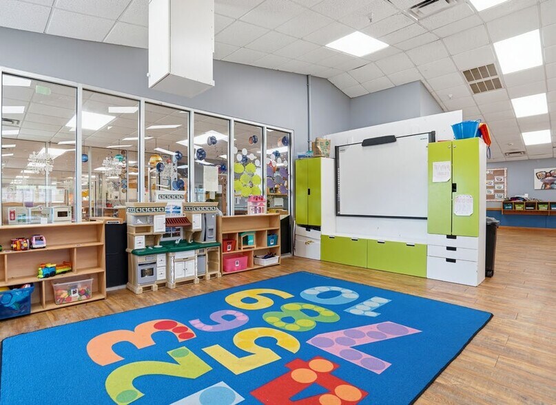 More Photos Of 790 N Main St, Springboro Daycare Center For Sale