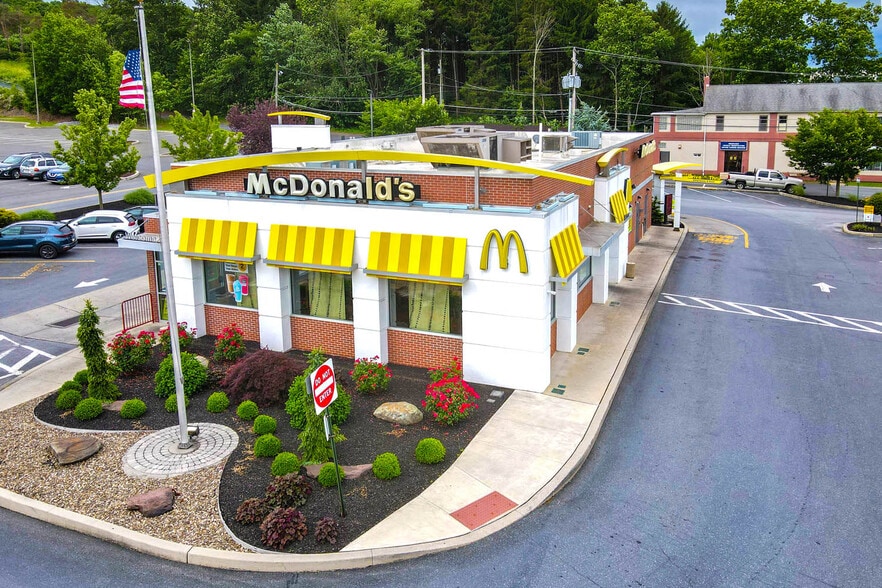 More Photos Of 1211 Blakeslee Boulevard Dr E, Lehighton Unknown For Lease