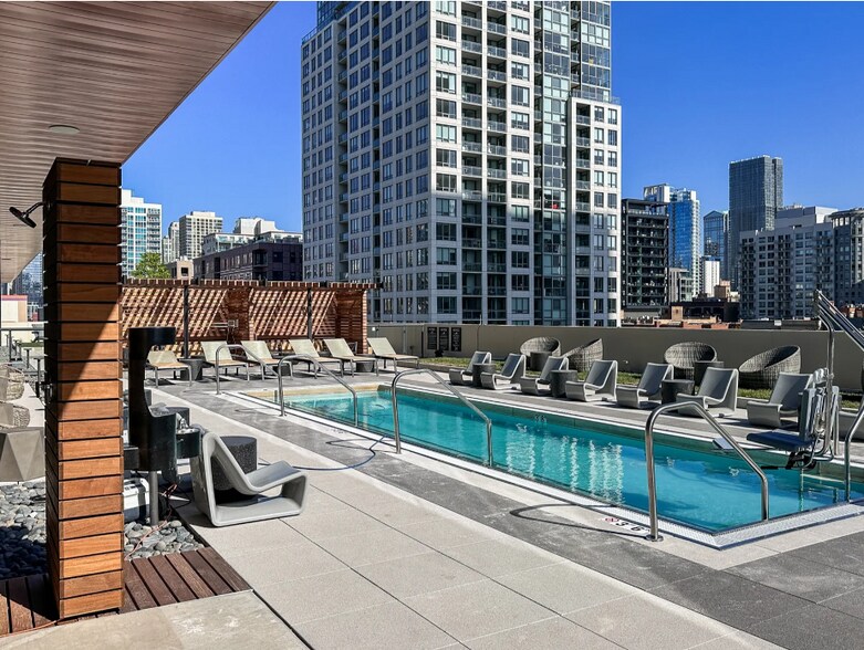 More Photos Of 808 N Cleveland Ave, Chicago Apartments For Lease