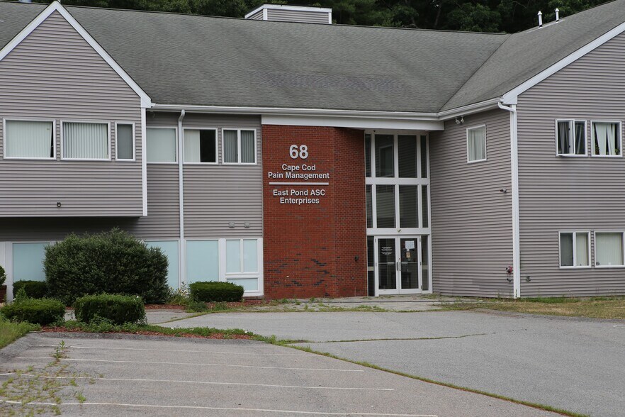 More Photos Of 68 N Main St, Carver Medical For Sale