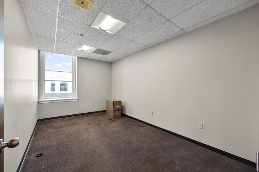 More Photos Of 116 N Church St, Jackson Office For Lease