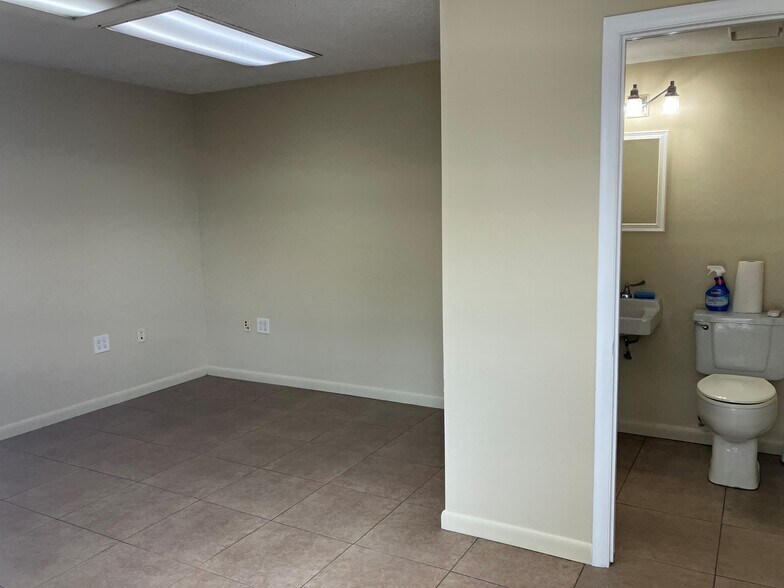 More Photos Of 10835-10855 SW 188th St, Miami Warehouse For Sale