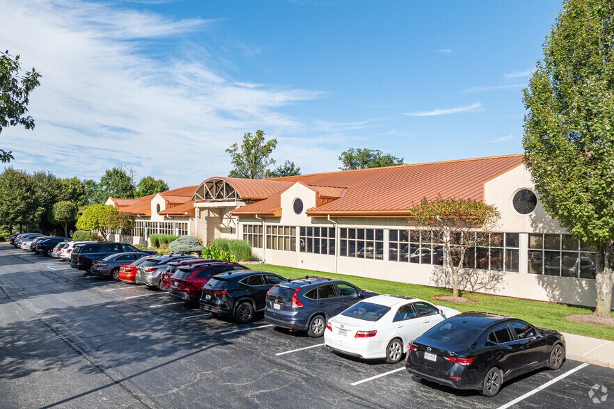 More Photos Of 2 Medical Park Dr, West Nyack Medical For Lease