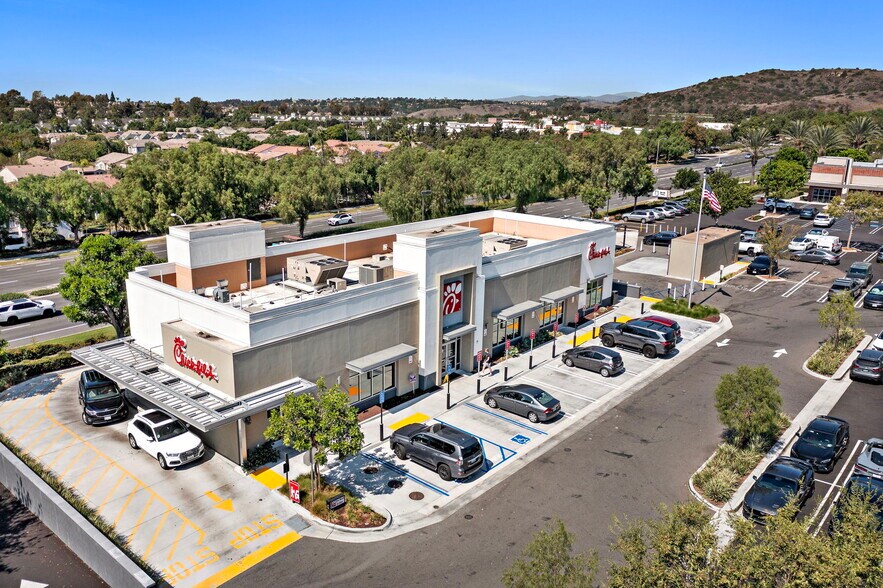 More Photos Of 27412 Antonio Pky, Ladera Ranch Storefront For Lease