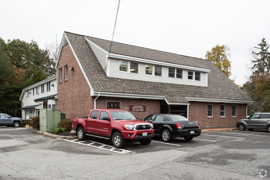 More Photos Of 16 Boston Post Rd, Wayland Office For Lease