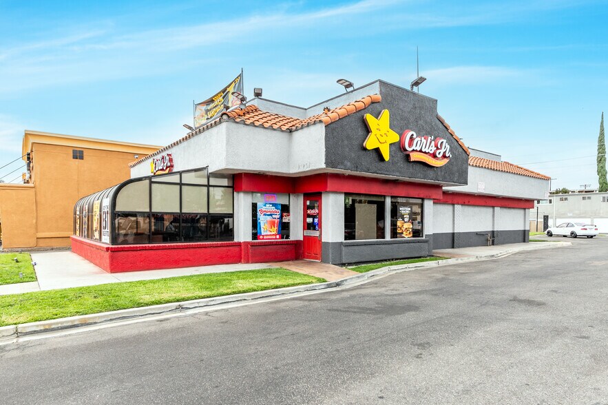 Primary Photo Of 21201 Sherman Way, Canoga Park Fast Food For Sale