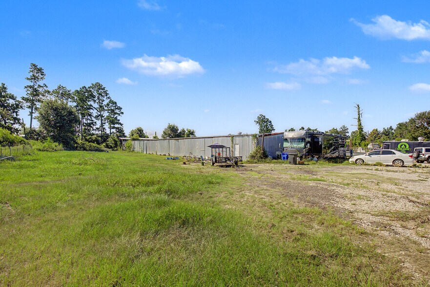 More Photos Of 776 Yaupon Cove Dr, Onalaska Specialty For Sale