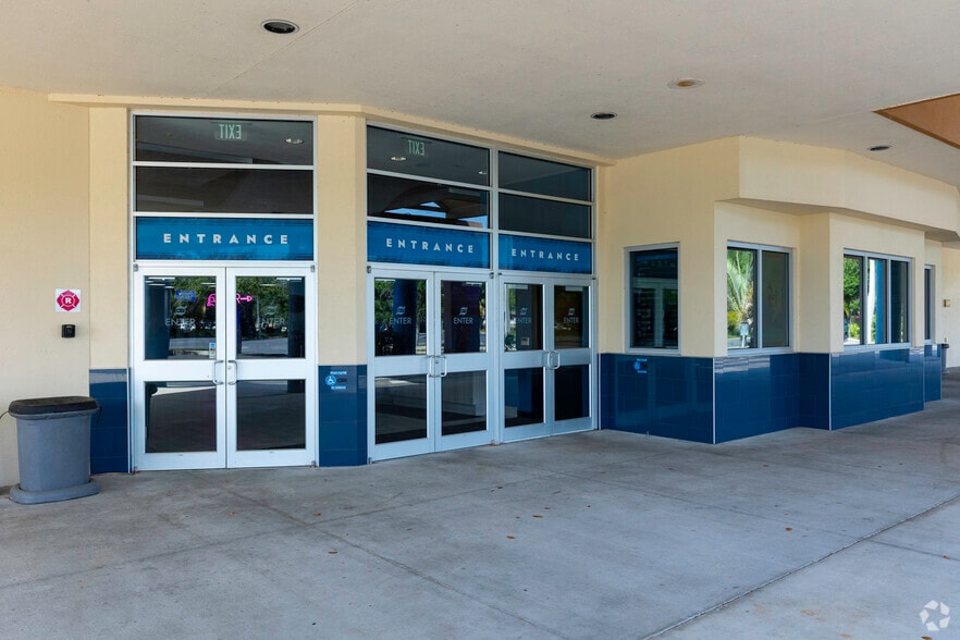 More Photos Of 4345 W New Haven Ave, Melbourne Movie Theatre For Sale