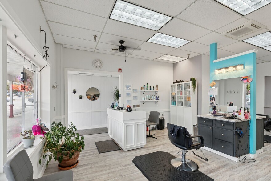 More Photos Of 248 State St, Ellsworth Department Store For Sale