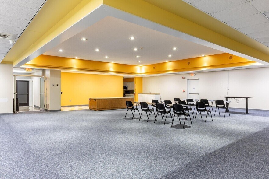 More Photos Of 240 Edwards St, Cleveland Office For Sale