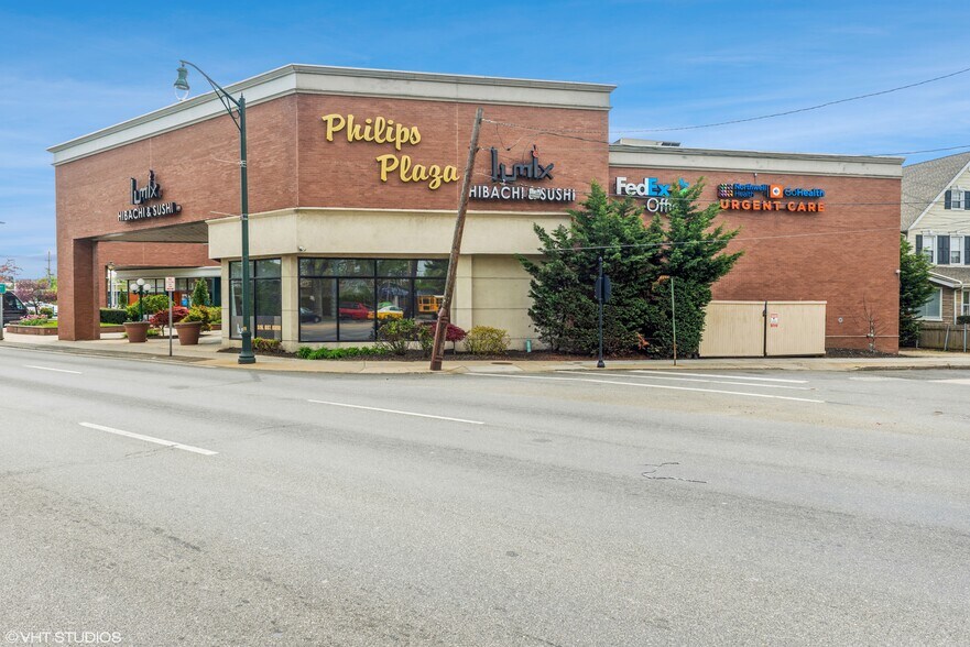 More Photos Of 601-693 Sunrise Hwy, Lynbrook Unknown For Lease