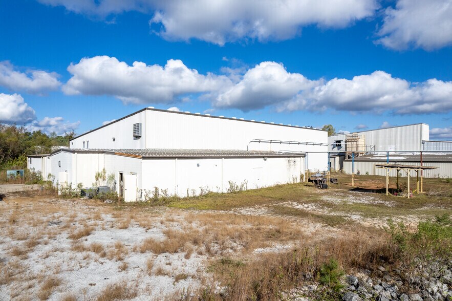 More Photos Of 1061 Industrial Blvd, Lafayette Manufacturing For Lease