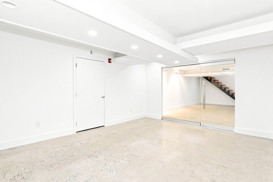 More Photos Of 2007 N Hope St, Philadelphia Apartments For Lease