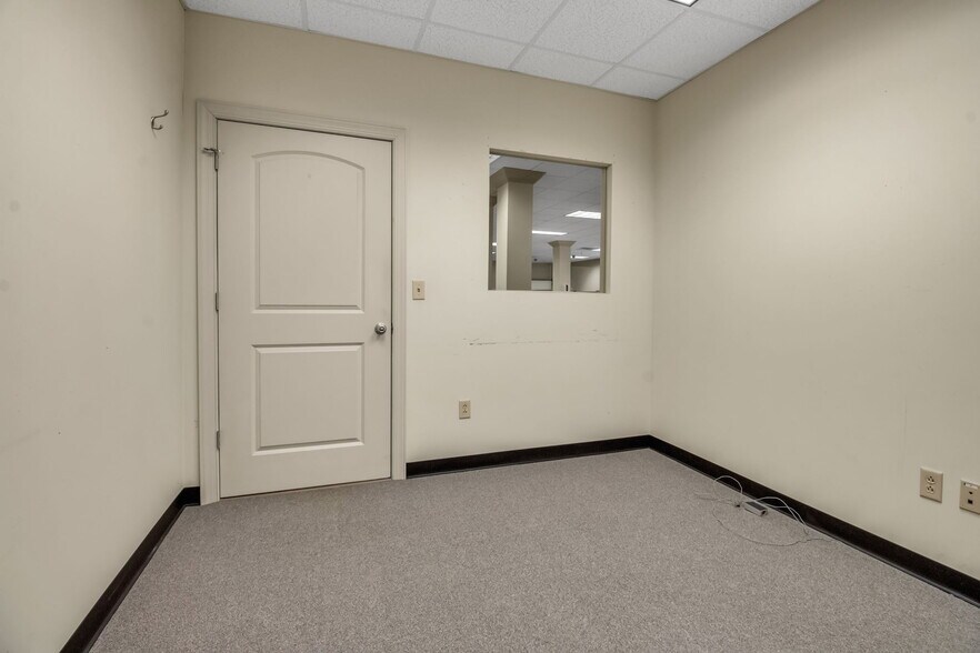 More Photos Of 2-85 Bristol Ln, Ellicottville General Retail For Lease