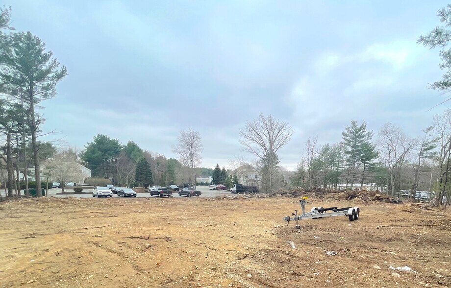 More Photos Of 76 Taunton St, Plainville Freestanding For Sale